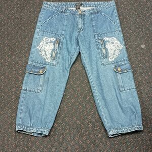 VENUS Relaxed Fit Blue Jeans with White Embroidery